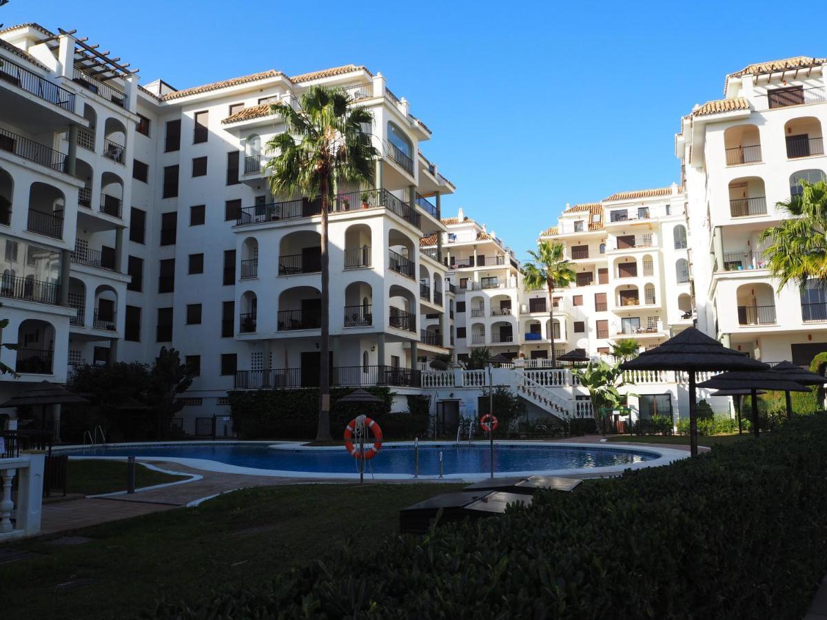 Penthouse Marina La Duquesa Apartment มานิลบา ภายนอก รูปภาพ