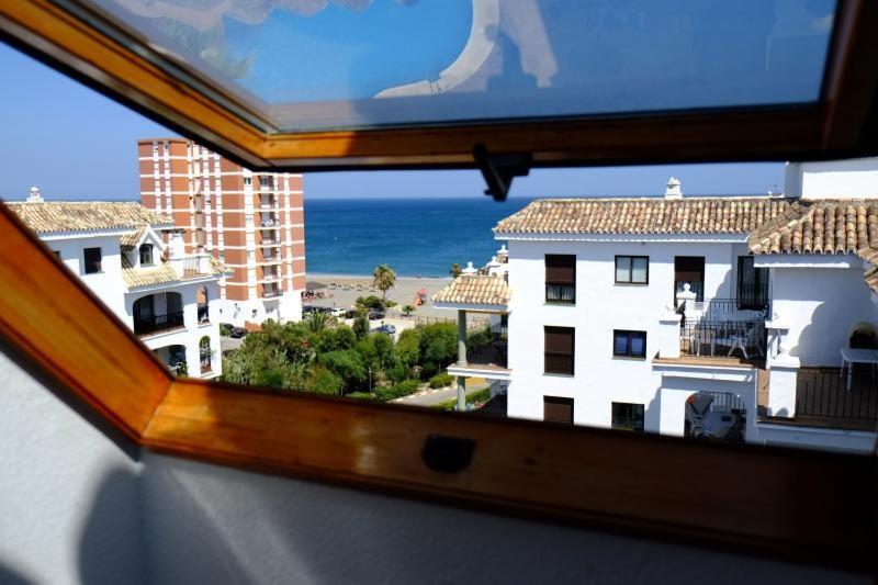 Penthouse Marina La Duquesa Apartment มานิลบา ภายนอก รูปภาพ